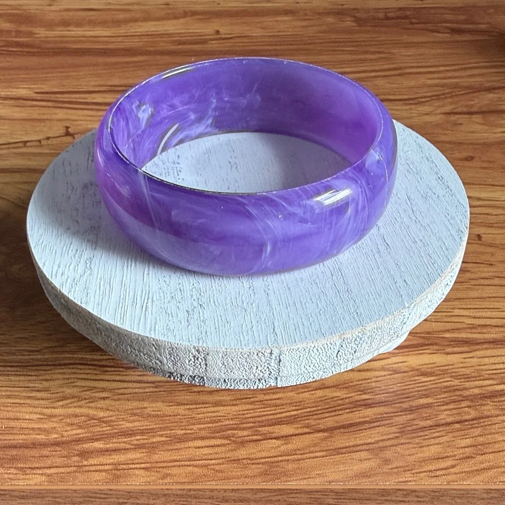 Vintage Bundle of 4 Colorful Resin & Acrylic Bangles - Picture 4 of 8